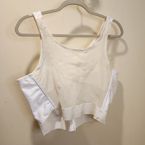 Exquisite Vintage White  Full Coverage Bra with Lace Size 46C - Picture 10 of 11